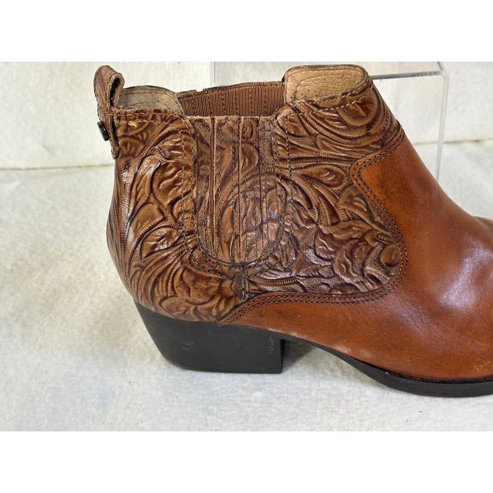 Nurture Walker Western Bootie with Tooled Floral Detail SZ 9 - Picture 3 of 11